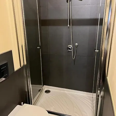 Casa Adorno דירה *